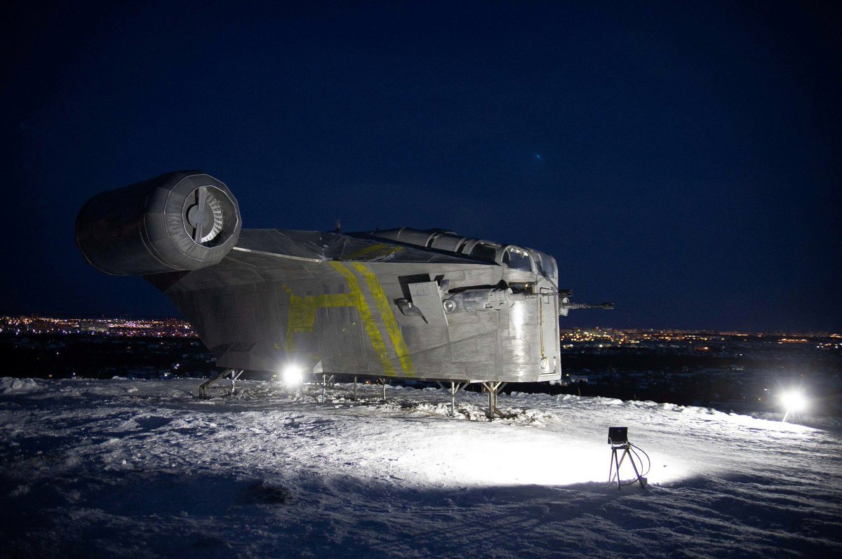 Star Wars fans in Siberia have built a replica of the spaceship from The #Mandalorian.