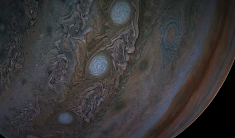 Fly by Ganymede and Jupiter with this eye-popping NASA video Fly by Ganymede and Jupiter with this eye-popping NASA video